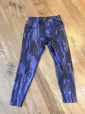 Layer 8 Navy and Black Abstract High-Waist Leggings
